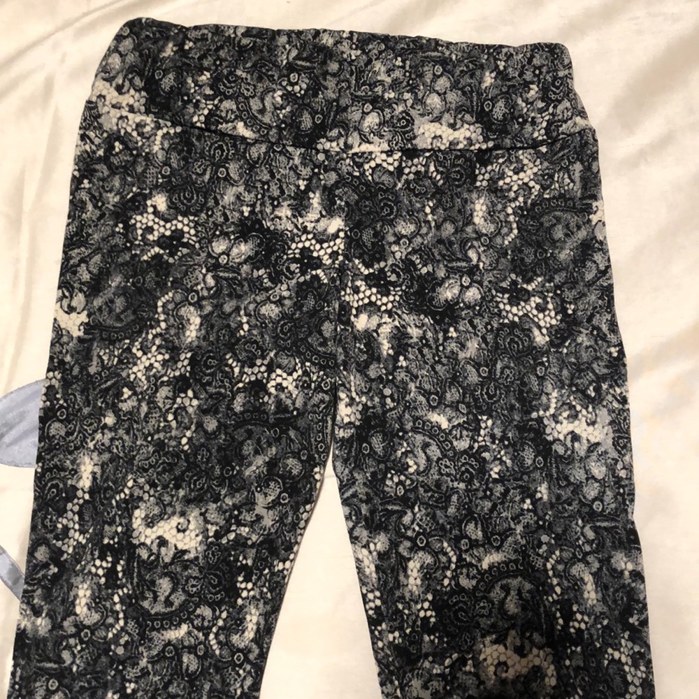 INC Leggings